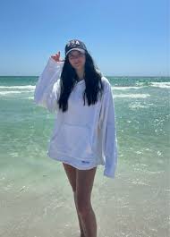 BOMBIE PULLOVER HOODIE