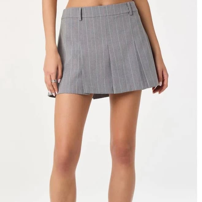 Astr The Label Women's Pleat Plaid Miniskirt