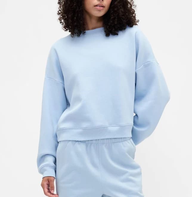 Gap Women's Relaxed Wedge Crewneck Sweatshirt
