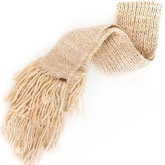 Women's Chunky Oversized Merino Wool Long Tassel Scarf