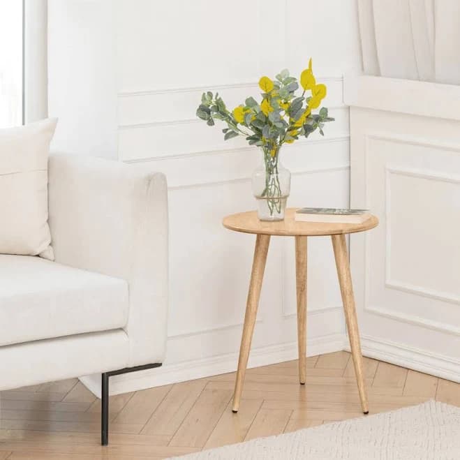 Wade Logan Blankumsee End Table