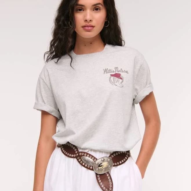 Women's Abercrombie & Fitch Oversized Willie Nelson Graphic Tee