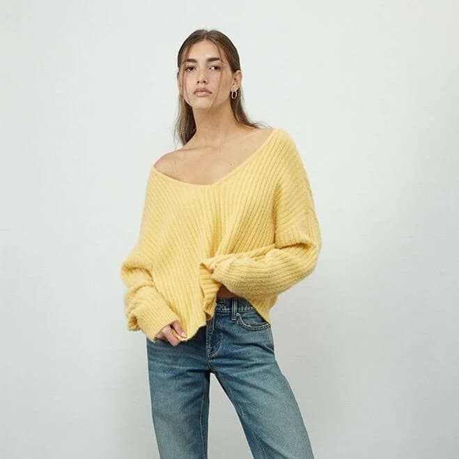 Beverly and Beck Women's Ginger V-Neck Fuzzy Sweater