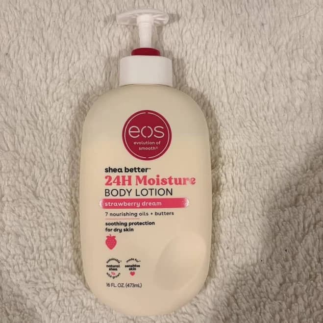 EOS Strawberry Dream Body Lotion, Cream/White, Bath and Body