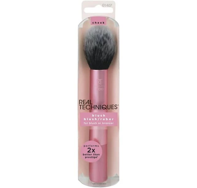 Blush Brush with Hand-Cut Bristles for Flawless Blending
