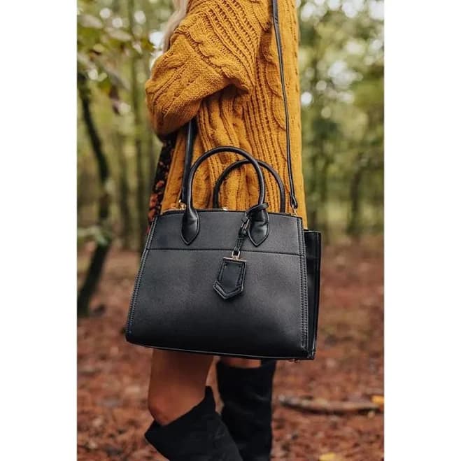 Feeling First Class Faux Leather Tote
