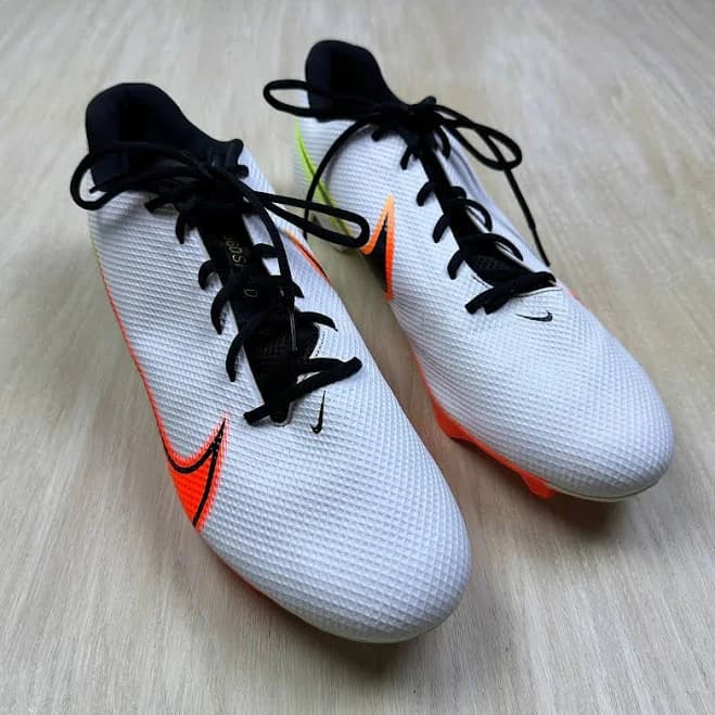 Nike Shoes | Nike Vapor 360 Speed System White Orange Gradient Firm Ground Soccer Cleats 16 | Color: White | Size: 16 | Rosahatescake's Closet