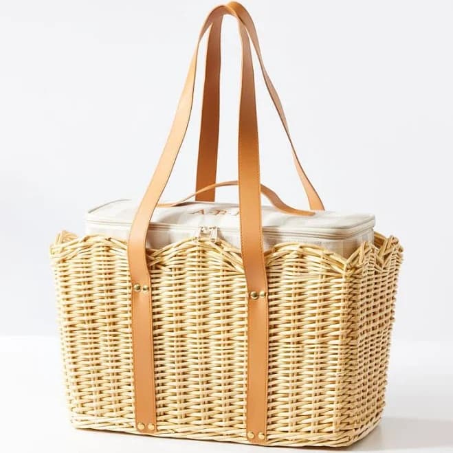 Scalloped Wicker Insulated Picnic Basket