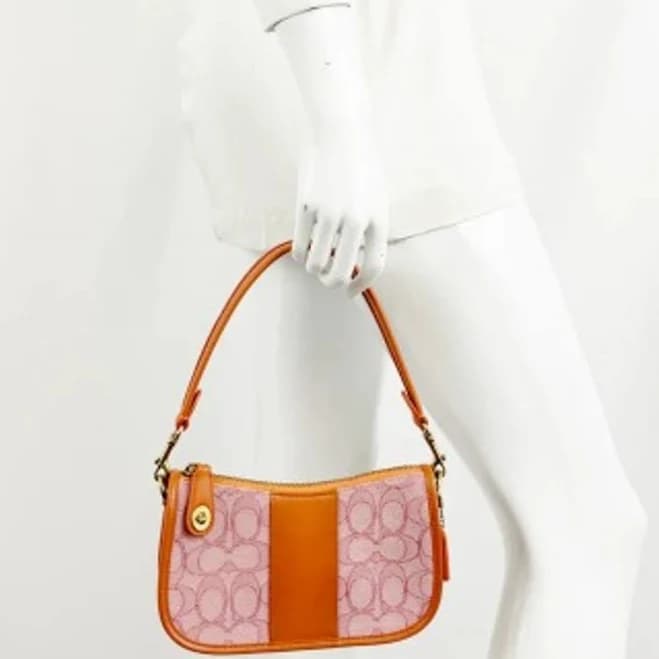 Coach Swinger 20 Bag in Signature Jacquard - Green