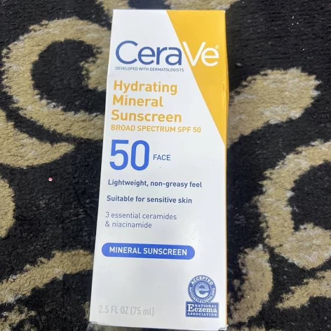 CeraVe Hydrating Mineral Sunscreen Face Lotion SPF 50