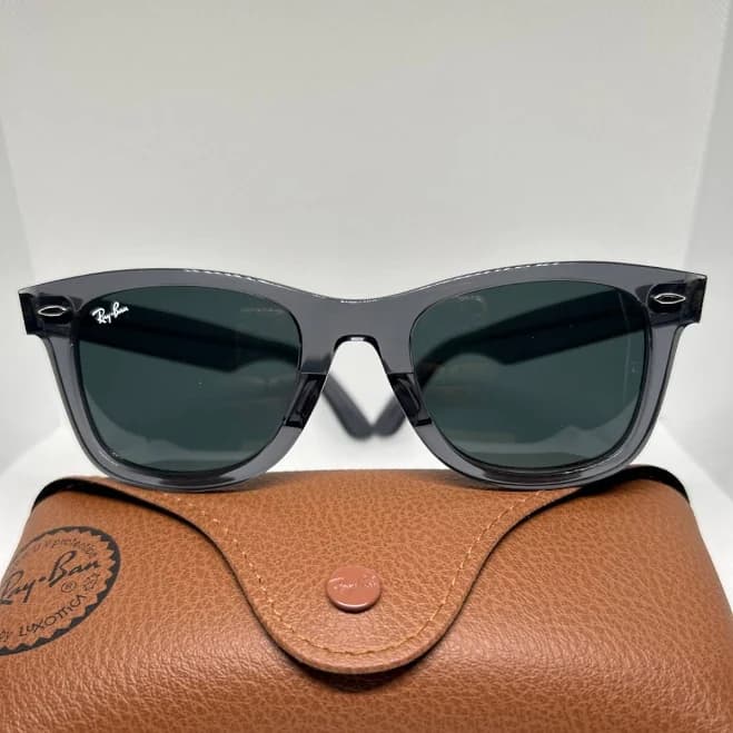 Ray-ban Wayfarer Classic Sunglasses Rb 2140 6773/r5 Transparent Gray