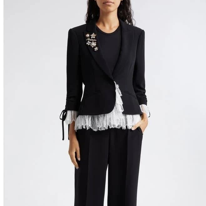 Cinq à Sept Women's Le Petit Roxie Blazer