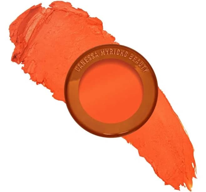 Danessa Myricks Beauty Yummy Skin Blurring Balm Powder