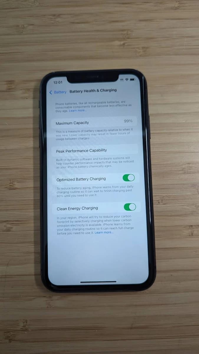 Apple Iphone 11 - 128 Gb - Black (at&t) - Front Camera Issue