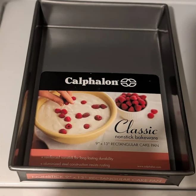 Calphalon Kitchen | Calphalon Classic Nonstick Black Rectangular Cake Pan | Color: Gray/Silver | Size: 9"13" | Kentderek85's Closet