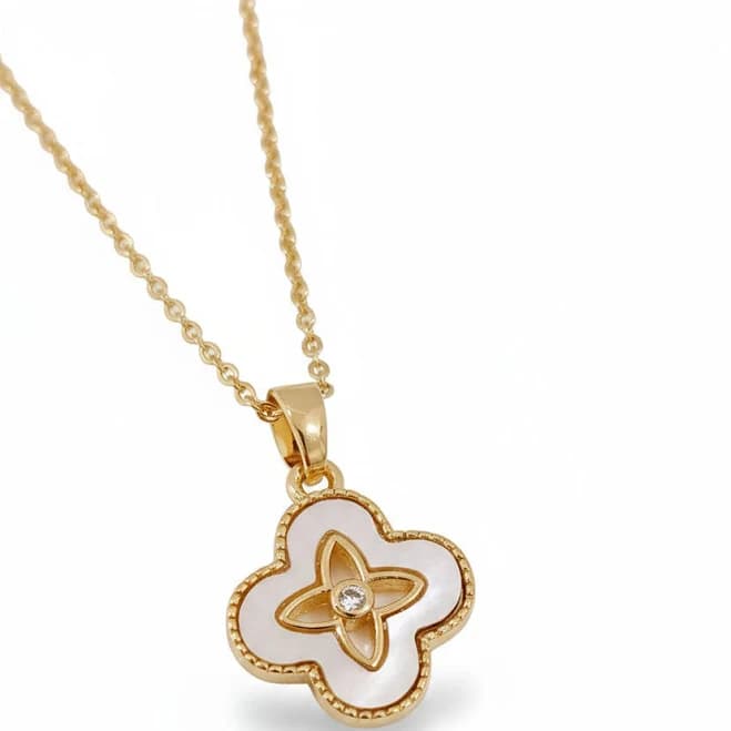 Mother of Pearl Clover Necklace