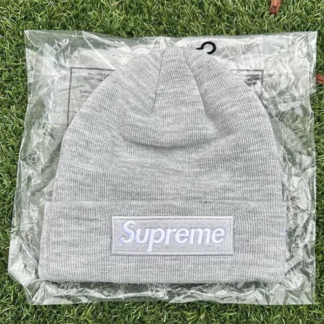 Supreme x New Era Box Logo Beanie