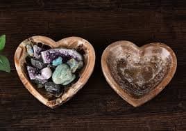 Amazon.com: AMOYSTONE Natural Morocco Jasper Heart Bowl 5.5" Morocco Agate Heart Plate Crystal Quartz Bowl for Reiki Healing Meditation Collection Decoration : Home & Kitchen