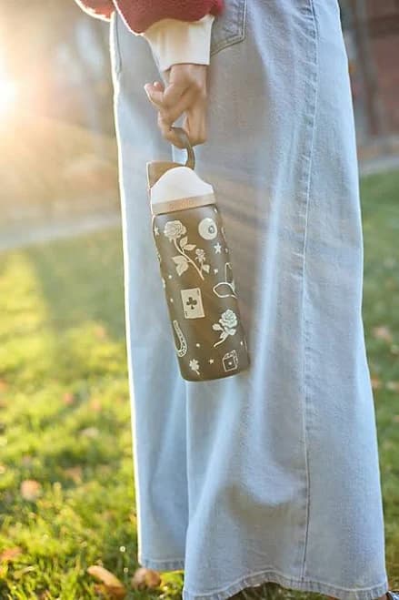 Owala UO Exclusive FreeSip 32 oz Water Bottle in Brown at Urban Outfitters
