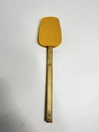 Le Creuset Silicone Spatula Wooden Handle 11.5” Yellow