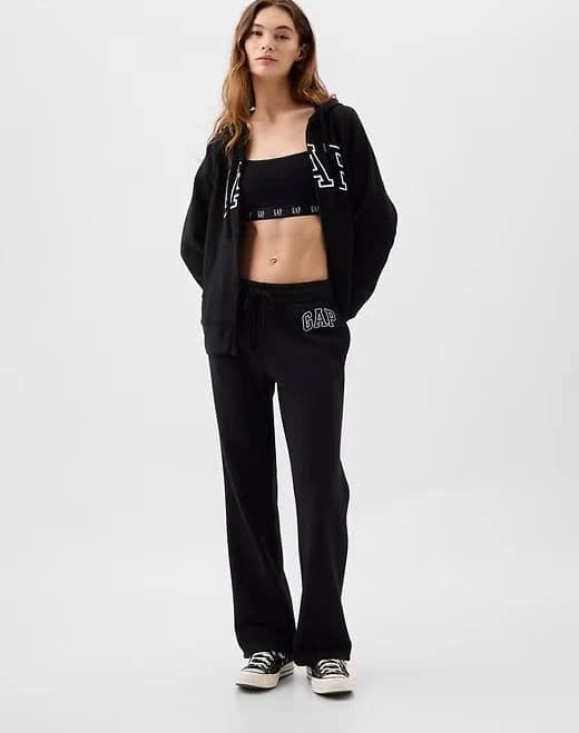 Gap Women's Logo Sweatpants