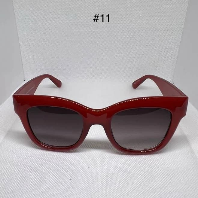 Bold Red Oversized Cat-eye Sunglasses – Gradient Lenses –