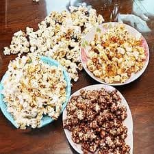 Amazon.com: UWYTGF Popcorn Machine,Popcorn Maker, Multifun Stirring Popcorn Popper with Nonstick Plate, Electric Popcorn Popper, 4.5L Air Popper with Non-Stick Coating, Low Calorie Crunchy Popcorn, Red : Home & Kitchen