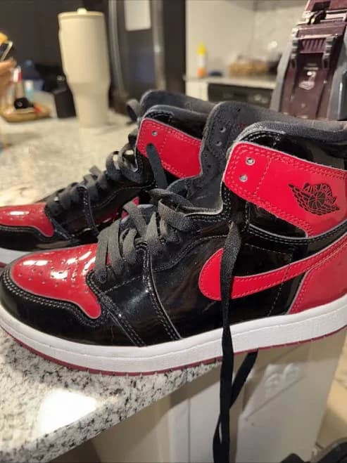 Nike Air Jordan 1 Retro High Bred Black/red Sneakers