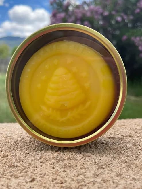 Honeybee Balm Solid Moisturizing Serum in a Bar!