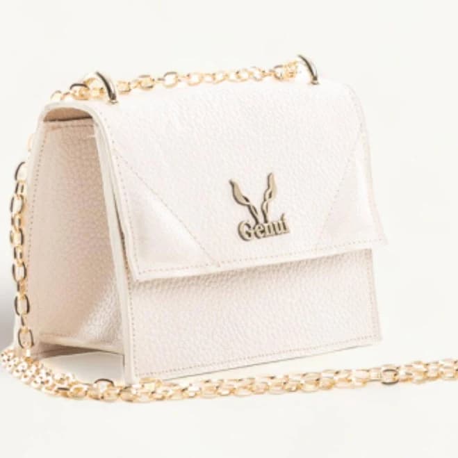 Modern Leather Shoulder Bag with Golden Chain Strap