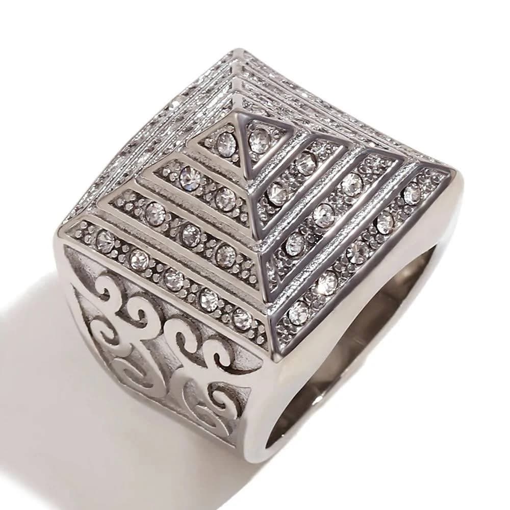 Vintage Pyramid Vine Lux Ring