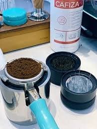 Amazon.com: HIONJIN Aguja café Altura ajustable 2.283 in Distribuidor nivelador Herramienta de polvo Prensa de acero inoxidable Café manipulador (D) : Hogar y Cocina