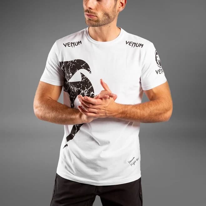 Venum Giant Short Sleeve T-Shirt