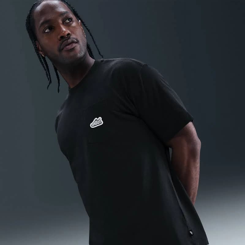 Nike Men's Sportswear Monarch T-Shirt