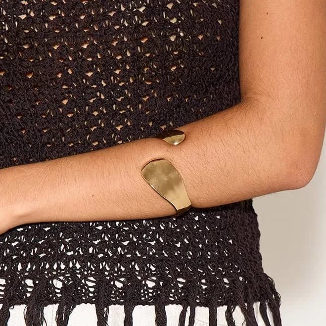Women's Curved Asymmetric Cuff Bracelet