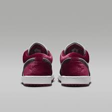 Amazon.com | Air Jordan 1 Low SE Women's Shoes (FZ3242-001, Black/White/Team Red/Black) Size 10.5 | Fashion Sneakers