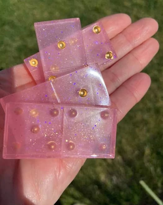Dominos Resin Pink and Gold