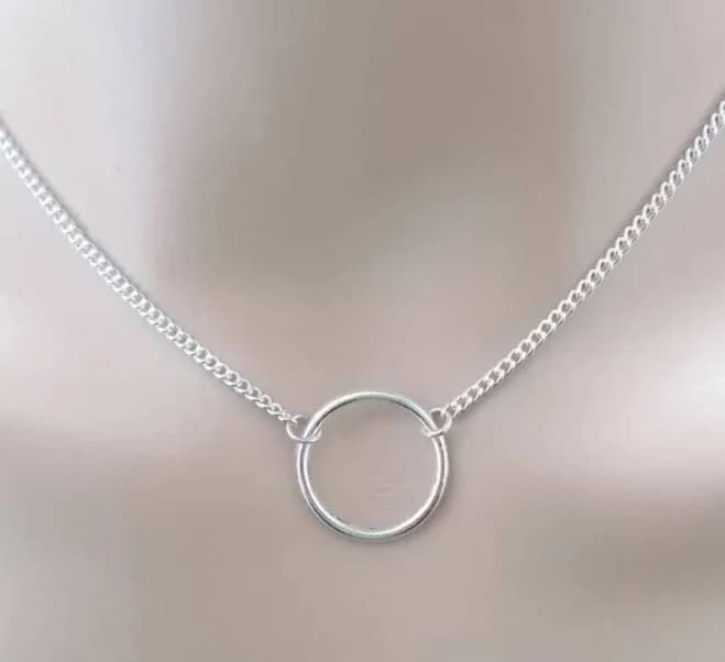 Dainty Circle Pendant Silver Necklace