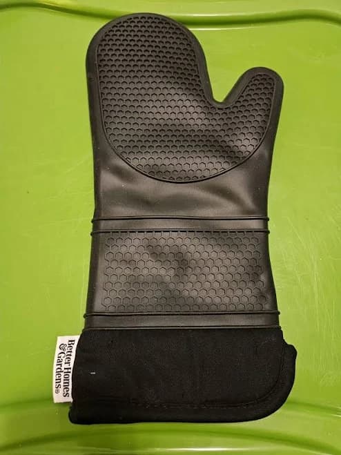 One Better Homes & Gardens Nonslip Grip Silicone Oven Mitt Baking