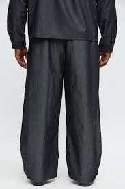 Barrel Bold Flow Trousers - Charcoal | Fashion Nova