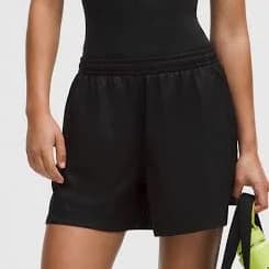 Lululemon Lightweight Mid-Rise Active Shorts 5"