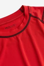 Muscle Fit Sports top in DryMove™ - Black - Men | H&M MY