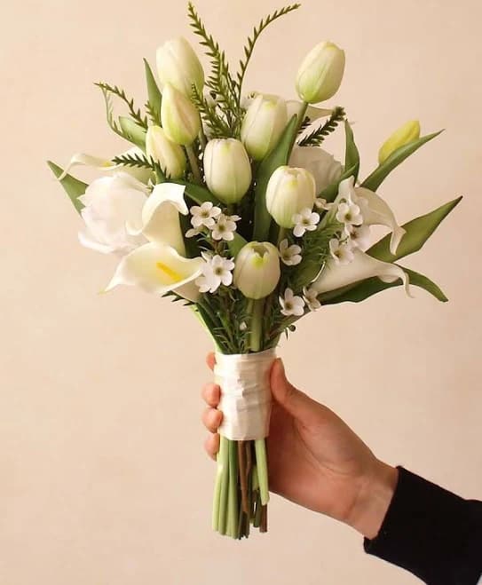 Wedding Bouquet white Romantic bridal bouquet Bridesmaid bouquets Bridal Bridesmaid Bouquet Botanic Wedding Rainforest Wedding fr034