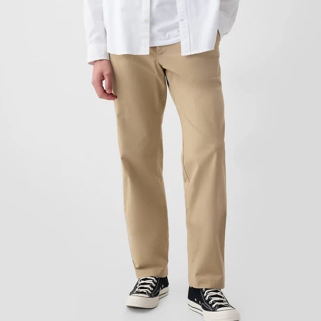Gap Men's Relaxed Fit Khakis