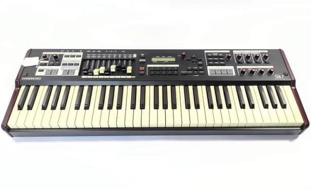 Hammond SK1 61-Key Digital Stage Keyboard and Organ