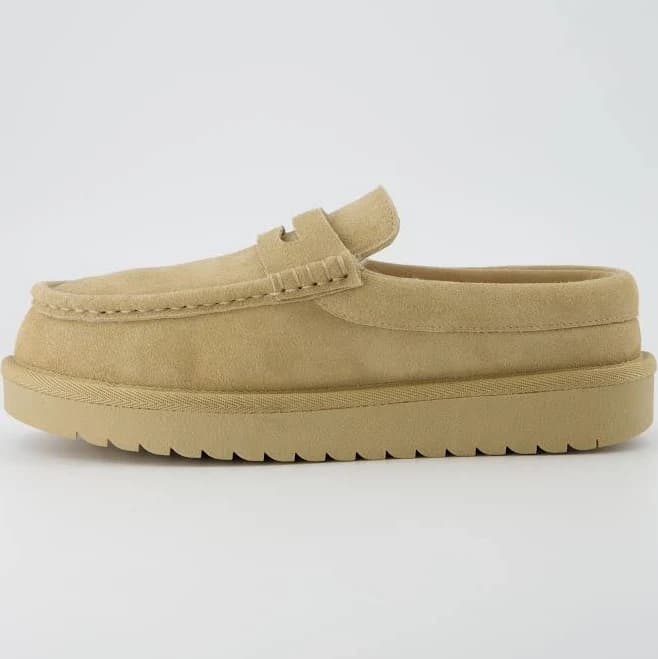 Cushionaire Women's Ollie Genuine Leather Slip-On Mules