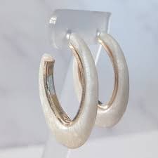 Other Vintage Stud Earrings Cream & Gold Tone - Unusual | Grailed