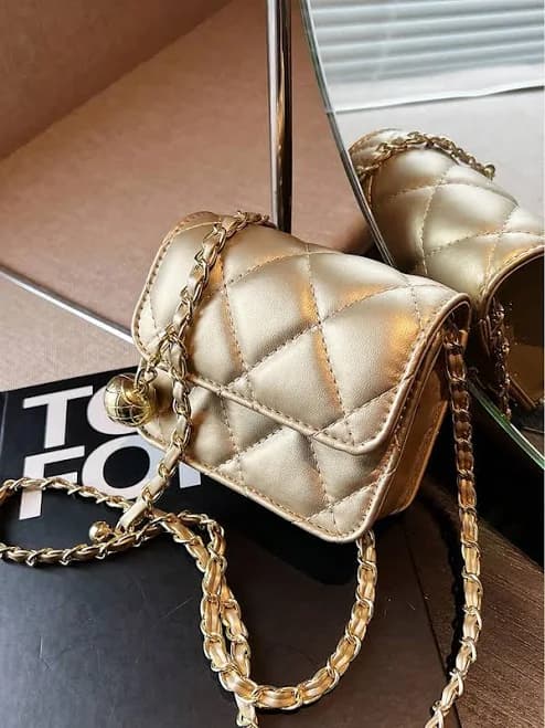Mini Simple Children Square Bag Solid Color PU Chain Bag Fashion High-End Feeling Girls Shoulder Bag Versatile Outgoing Crossbody Bag Red Bag Casual