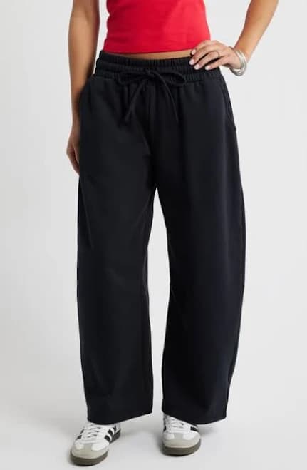 BP. Barrel Leg Fleece Sweatpants in Black at Nordstrom, Size Medium