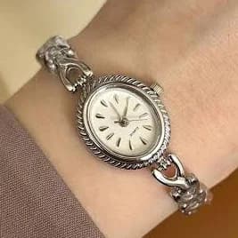 Vintage Metal Round Watch